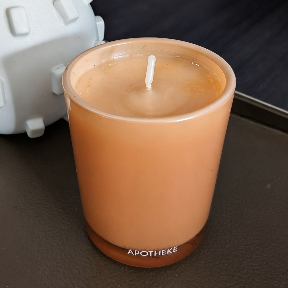 Apotheke Cedarwood Ginger Scented Candle